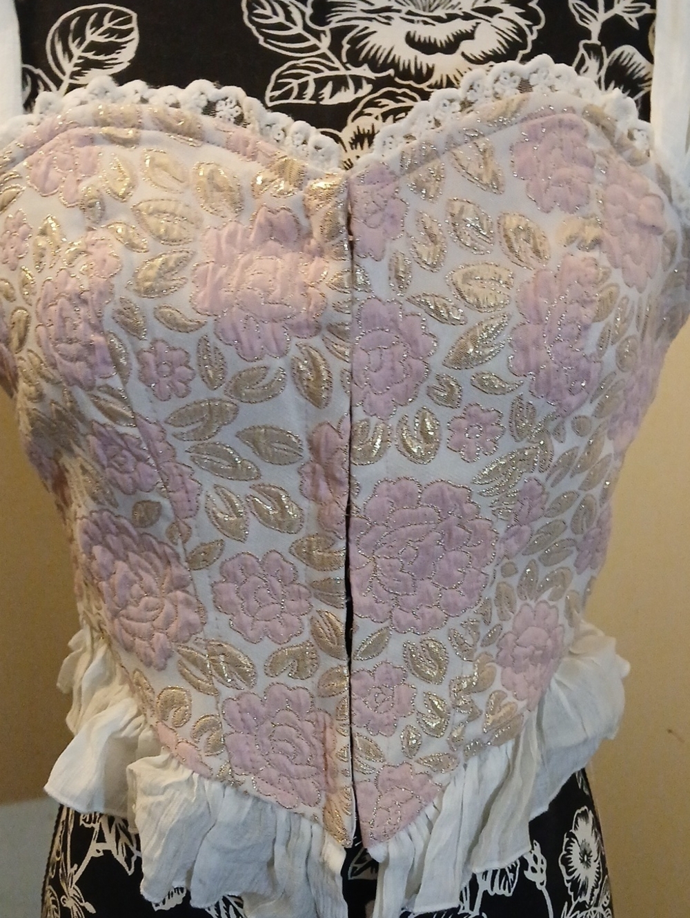 SHEIN Pink and Gold Floral Lace Corset Top with Ruffle Hem